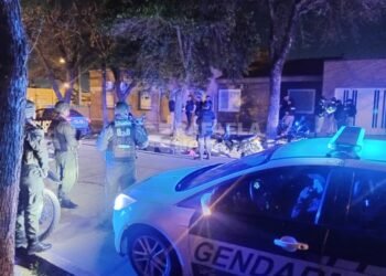 Operativo policial en barrios de Rafaela: múltiples identificaciones y procedimientos