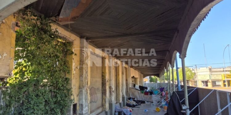 Instalaron una ranchada en la Recova