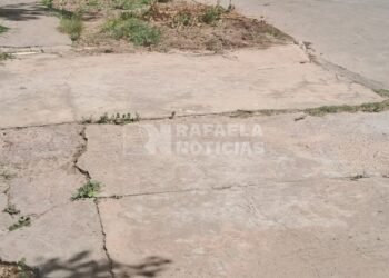 Persecución en barrio Güemes: un motociclista chocó y abandonó el rodado