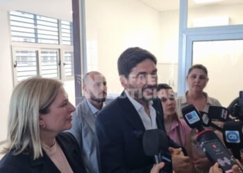 Pullaro en Rafaela criticó a Milei y al kirchnerismo: “No podemos ir de banquina a banquina”