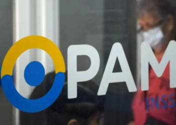 Trabajadores y trabajadoras de PAMI profundizan el plan de lucha ante la falta de acuerdo salarial