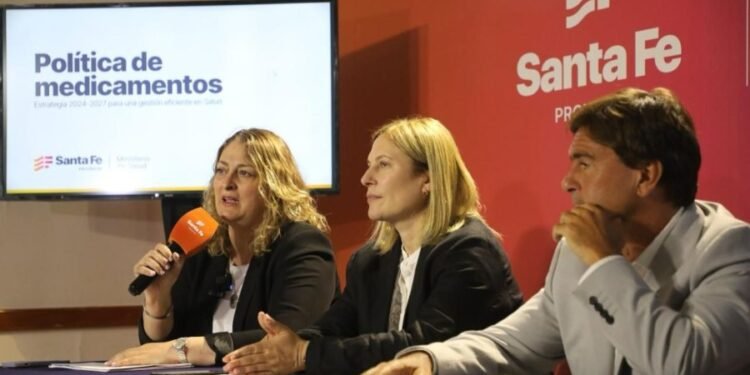 Santa Fe ahorró más del 80 % en medicamentos y garantizó tratamientos pese a los recortes nacionales