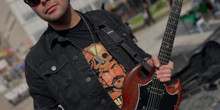 Gonzalo Villarino celebra 10 años de carrera y presenta su nuevo disco Volver a Ser en Tribus