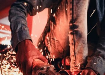 En julio, el empleo industrial disminuyó un 1,1% interanual