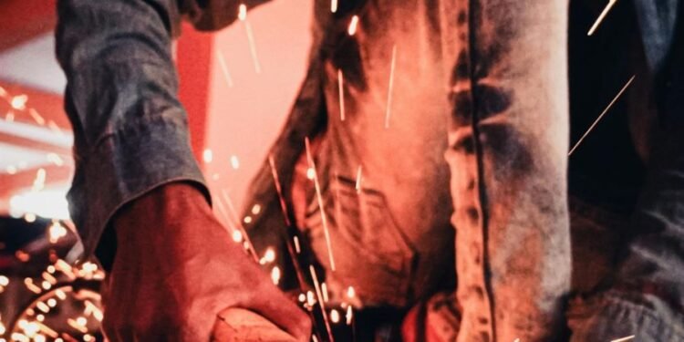 En julio, el empleo industrial disminuyó un 1,1% interanual