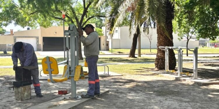 Tras la publicación de Rafaela Noticias, intervinieron en la Plaza de la Bandera