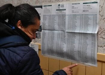 Legislativas del 26 de octubre Electores de Santa Fe: más mujeres entre adultos y más varones en voto joven