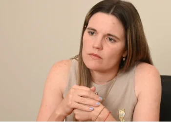 Elecciones 2025 Caren Tepp: «Estas elecciones van a definir si ganan los argentinos y las argentinas»