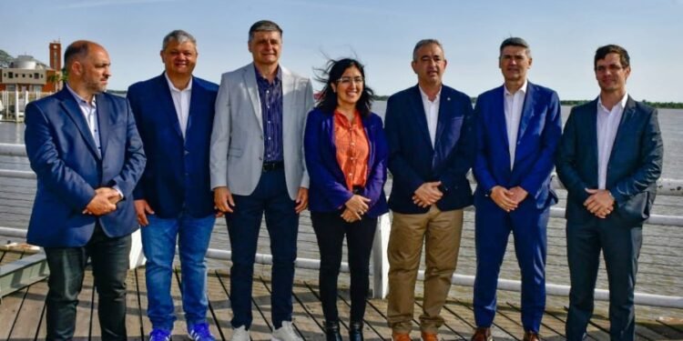 Reunión de intendentes en Rosario: Rafaela se suma a Ciudades Unidas para fortalecer la voz del interior