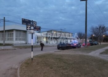 Reiterados tiroteos en el barrio 2 de Abril: crece el miedo de las familias al llevar a sus niños a la escuela