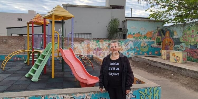 La vecinal del Mosconi empezará la remodelación del parque del barrio con fondos propios