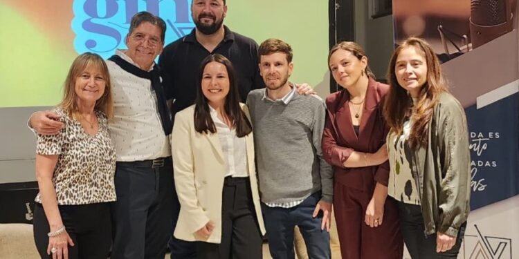 Presentaron en Rafaela el libro “Crecimiento para llegar a tus sueños”