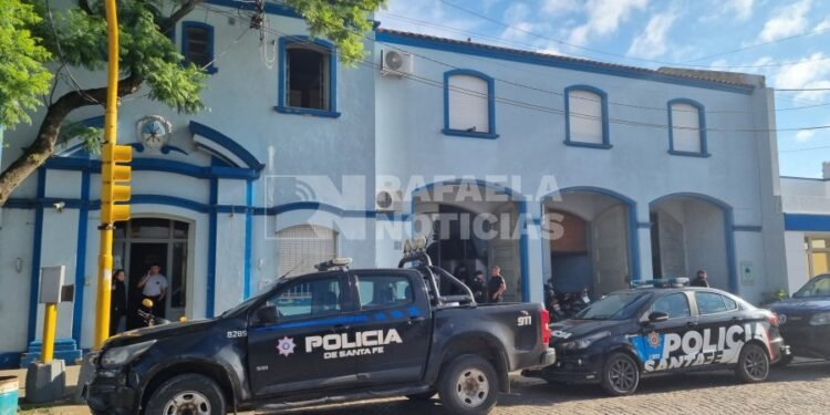 Separan preventivamente a tres policías de Rafaela por un incidente en la Unidad Regional V