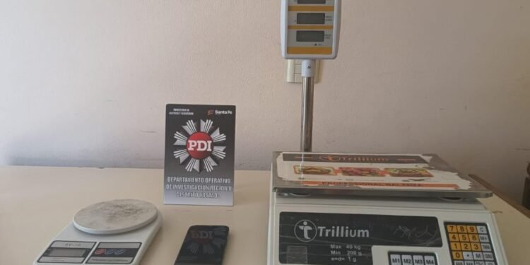 Tostado: PDI desbarató microtráfico y detuvo a una pareja