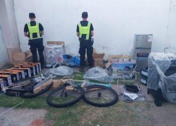 Operativo en Angélica: frustraron un intento de cohecho y secuestraron un vehículo con pedido judicial