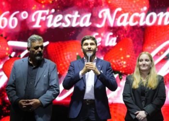 Pullaro pidió “que se bajen todos los impuestos” para poder producir más