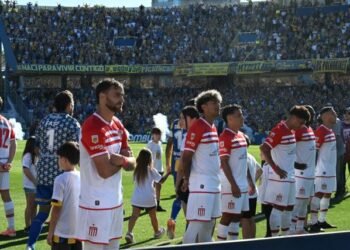 Pasillo-Gate: dos fechas de suspensión para los jugadores y seis meses de inhabilitación para Verón