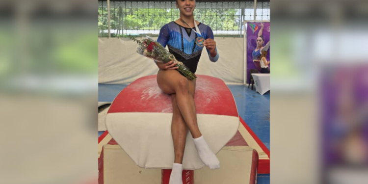 Lucía González logró la medalla de oro en el Sudamericano de Gimnasia Artística