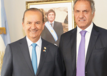 Scioli se reúne con el gobernador de Santa Catarina para impulsar el turismo bilateral