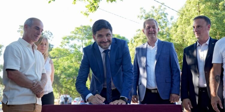 Pullaro: “En Santa Fe estemos llevamos adelante la ejecución de obra pública más importante de los últimos 20 años»