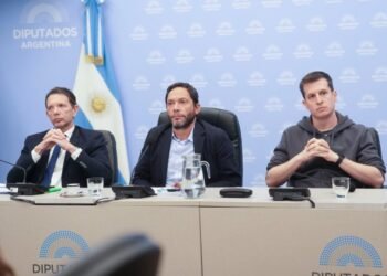 La Comisión Libra apunta a Milei y desata una nueva tensión política en el Congreso