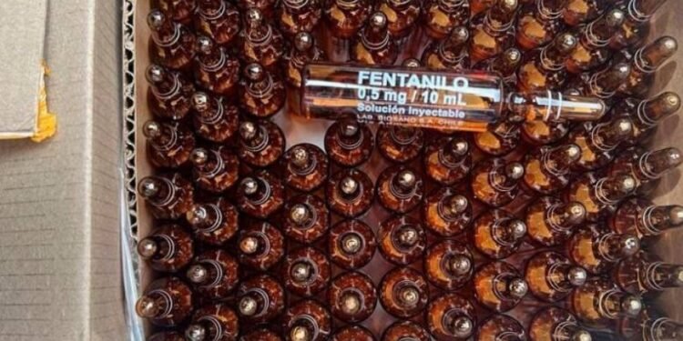 Familiares de víctimas del fentanilo exigirán acción legislativa en la Cámara de Diputados de Santa Fe