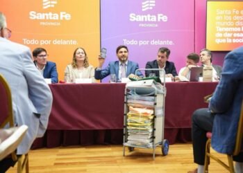 Pullaro: “Vamos por ciudadanía digital, por un Estado moderno en Santa Fe”