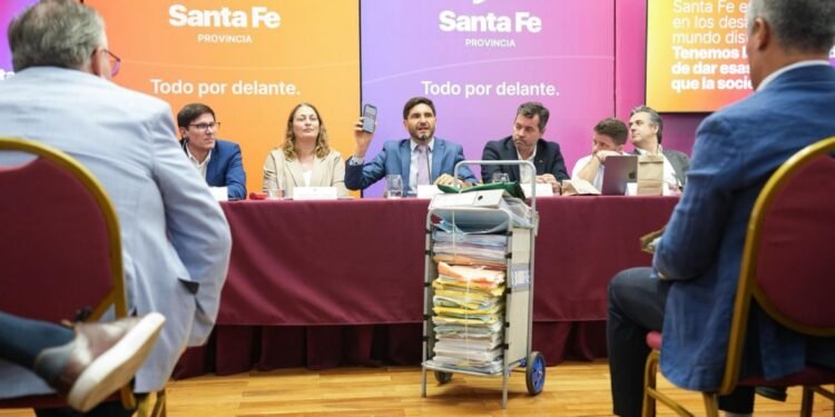 Pullaro: “Vamos por ciudadanía digital, por un Estado moderno en Santa Fe”