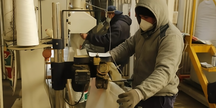 La UIA advierte retrocesos en la industria: caen producción, ventas y empleo