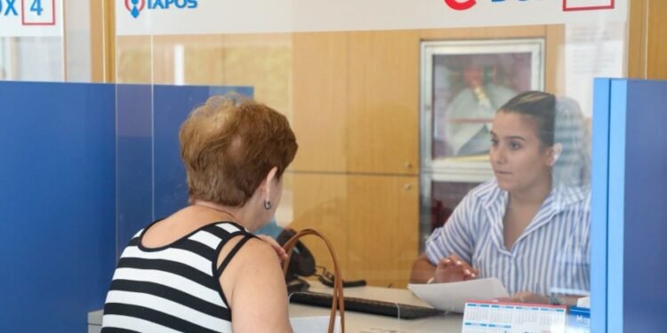 Más de 6.400 jubilados recibieron compensaciones para no superar el 5% en medicamentos