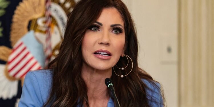 Evalúa ampliar a más de 30 países Ataque en Washington acelera plan de Trump para ampliar el veto a viajeros extranjeros