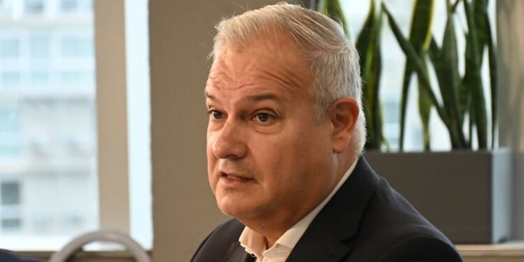 A tratarse en Extraordinarias Farías advirtió sobre la reforma laboral: “Vamos a dar la discusión, pero no votaremos cualquier cosa”