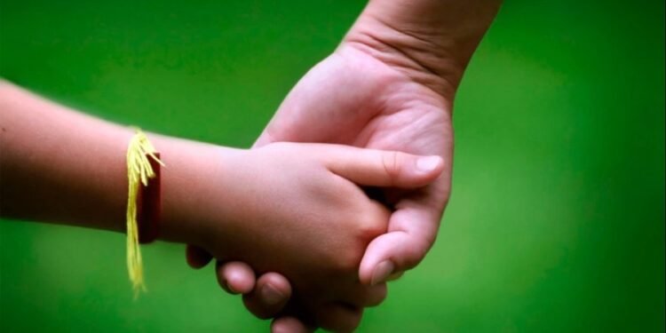 Adopción en Santa Fe: crece la vinculación con niños mayores de 8 años