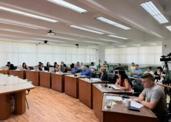 El jueves los concejales votarán si se bajan el sueldo y eliminan el aguinaldo