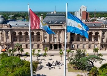 Se inicia el proceso Pullaro firma el decreto para cubrir vacantes en la Corte y Tribunal de Cuentas