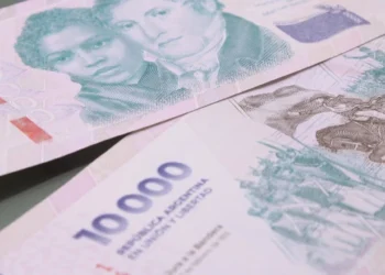 Tras un plenario sin acuerdo Se fijó el nuevo Salario Mínimo Vital y Móvil: cuánto sube mes por mes hasta agosto de 2026