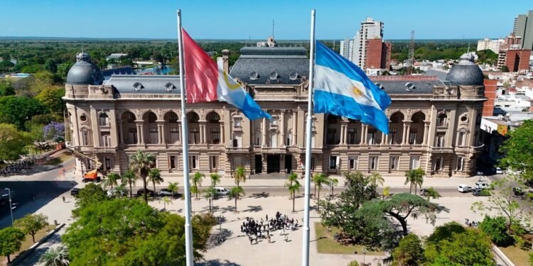 Se inicia el proceso Pullaro firma el decreto para cubrir vacantes en la Corte y Tribunal de Cuentas