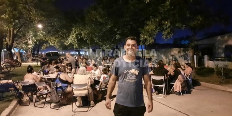 Cena navideña gratuita para 130 familias en el comedor “Somos Uno Todos a la Mesa”