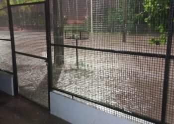 Nochebuena bajo agua en Rafaela: varios barrios anegados y solicitud de bolsas de arena