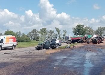Impactante siniestro vial en Arrufó: cinco personas resultaron lesionadas