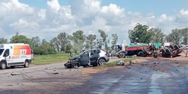 Impactante siniestro vial en Arrufó: cinco personas resultaron lesionadas