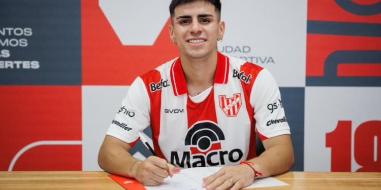 Instituto aseguró la continuidad de Alex Luna y lo vinculó hasta 2028