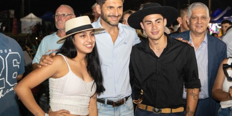 Pullaro destacó el crecimiento del turismo y la identidad santafesina