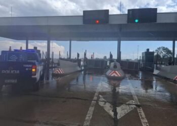 Trágico temporal en Córdoba: murió un trabajador vial al volcarse cabinas de peaje