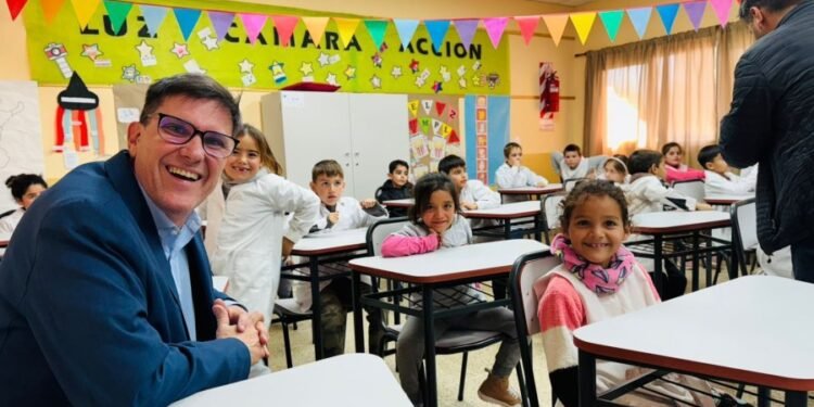 Educación: Provincia construirá 11 aulas en 9 escuelas de Rafaela