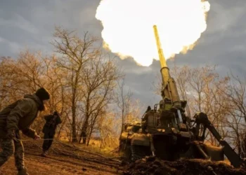 Tras denunciar un ataque a la residencia de Putin Rusia lanzó un misil hipersónico contra Ucrania: tensión internacional