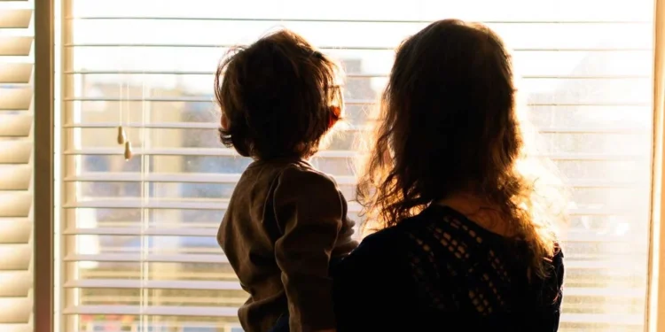 Informe de Cepal Sistemas de cuidado y licencia parental: claves para la autonomía económica de las mujeres