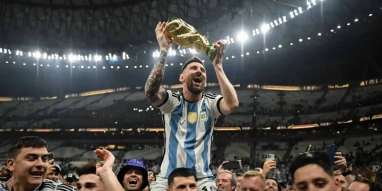 La balanza en rojo por hasta US$ 8,5 mil millones Brasil “menos barato” y el efecto Messi, los factores para achicar el déficit de turismo en verano