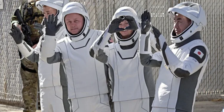Estación Espacial Internacional La NASA pospuso una caminata espacial por un problema médico de un astronauta