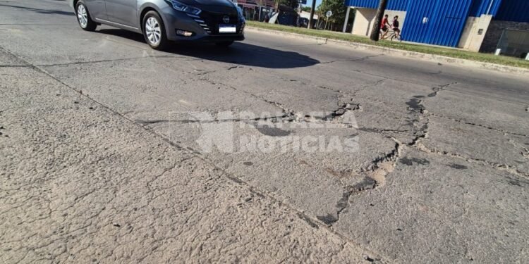 Preocupa el creciente deterioro de la avenida Luis Fanti: ¿una consecuencia del incremento del tránsito pesado?